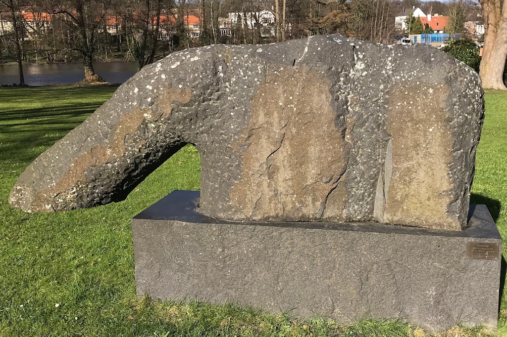 mannstorso-udfort-af-kristian-blystad-1.jpeg