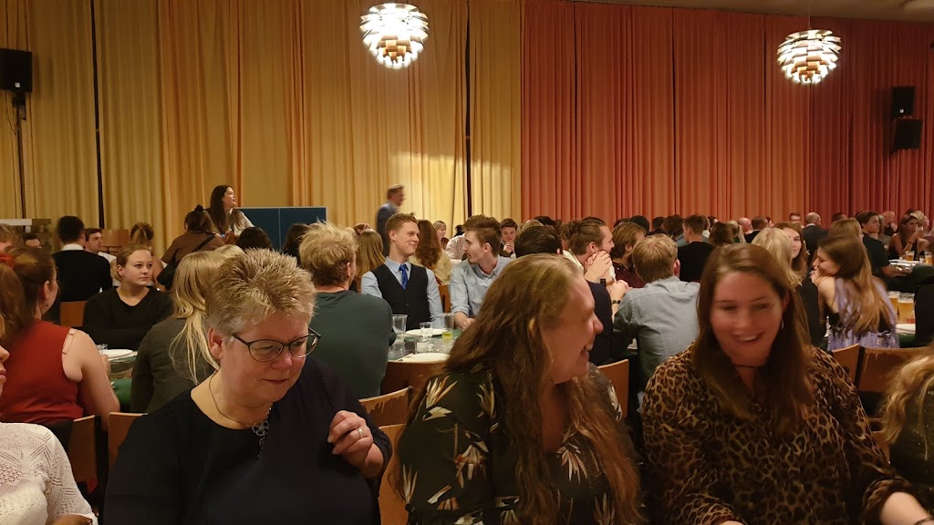 helsingor-gymnasium-festsal-6.jpeg