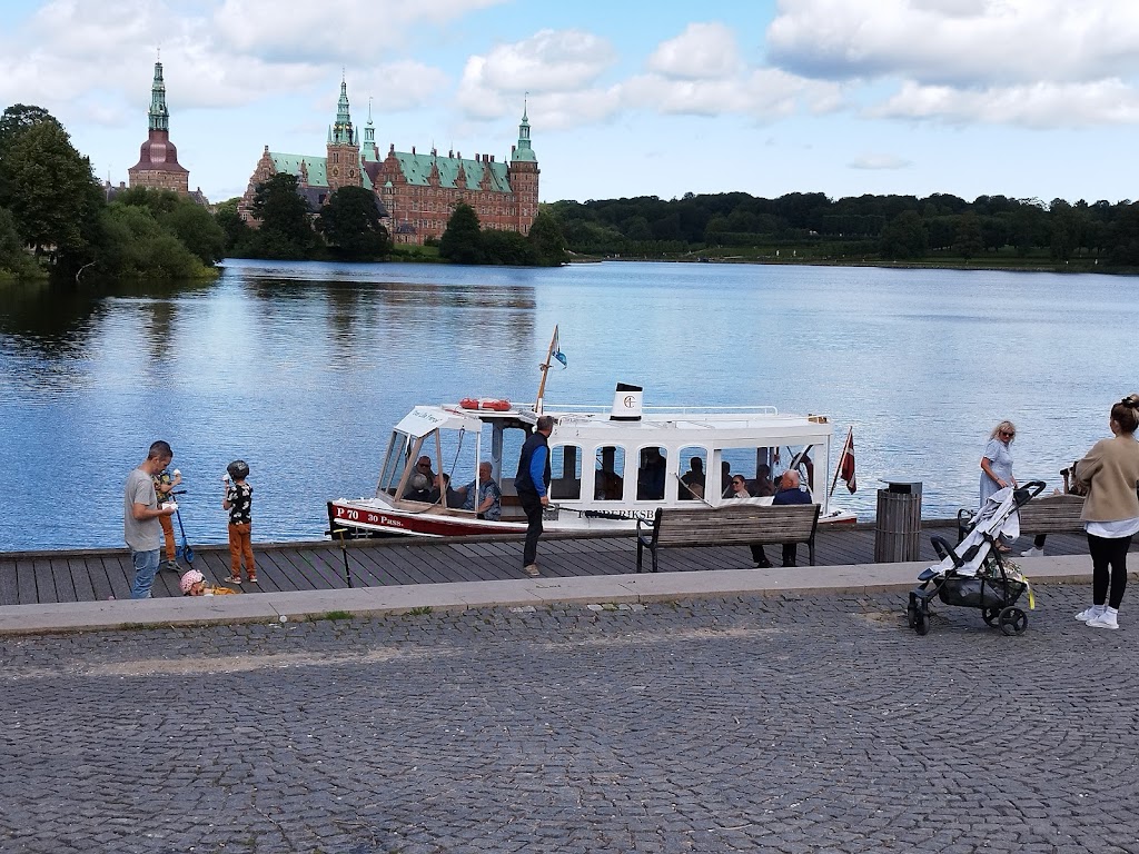 slotso-ferry-baroque-garden-5.jpeg
