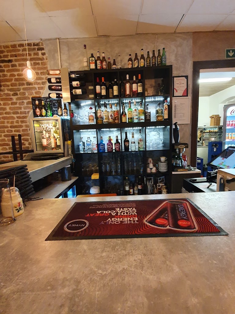 adams-kok-bar-5.jpeg