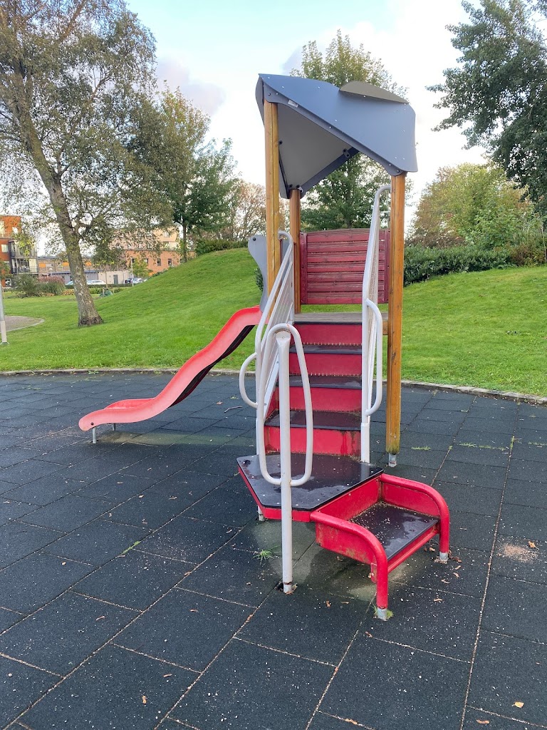 lekplatsen-i-folkparken-1.jpeg