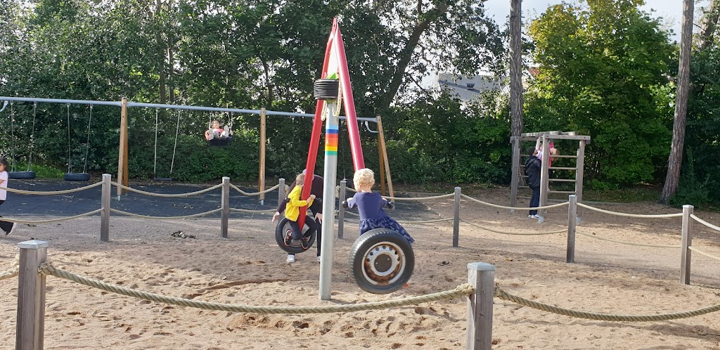 lekplatsen-i-folkparken-12.jpeg