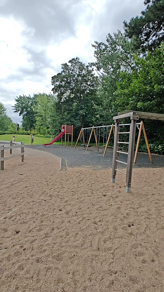 lekplatsen-i-folkparken-15.jpeg