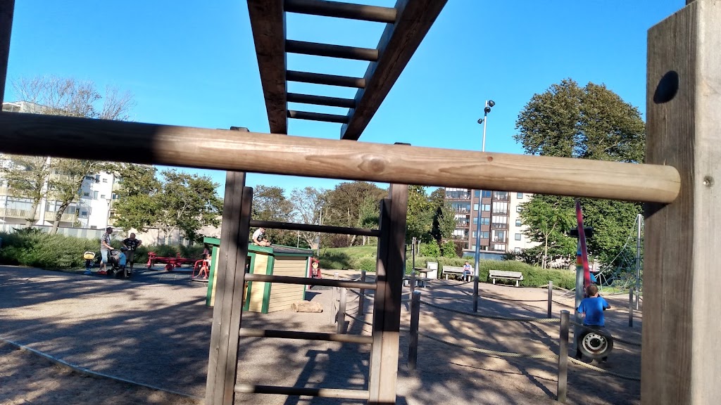 lekplatsen-i-folkparken-6.jpeg