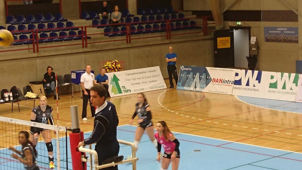 holte-hallerne-kongevejen-1.jpeg