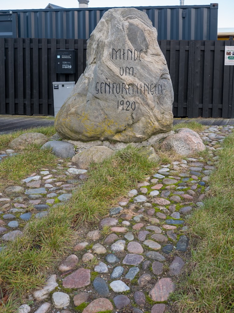 genforeningssten-i-hornbaek-2.jpeg
