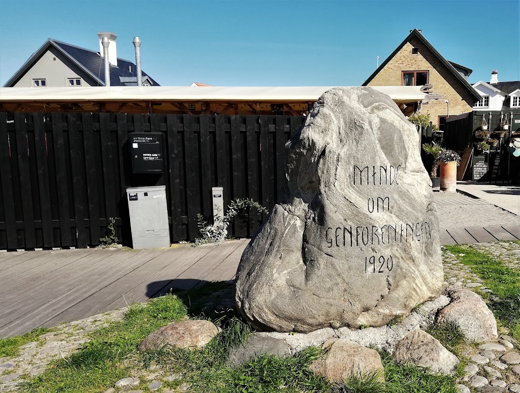 genforeningssten-i-hornbaek-4.jpeg