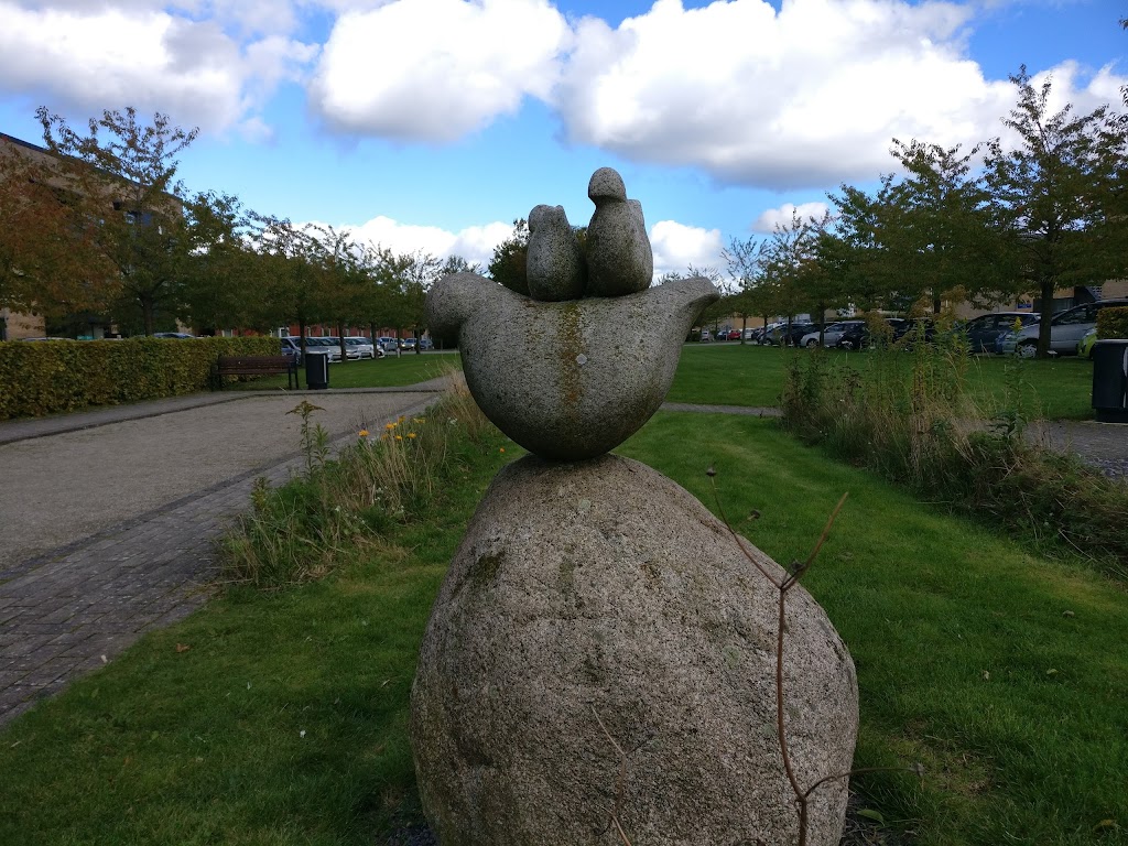 christians-torv-park-fugle-statue-1.jpeg