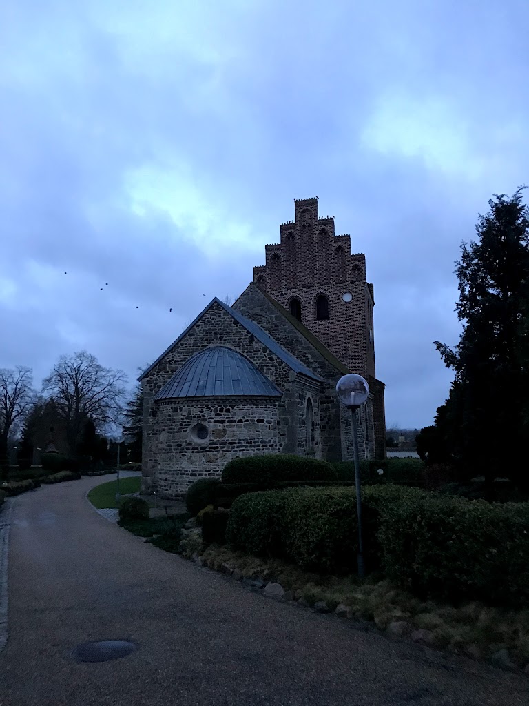 kirke-vaerlose-kirke-kildebakken-5.jpeg