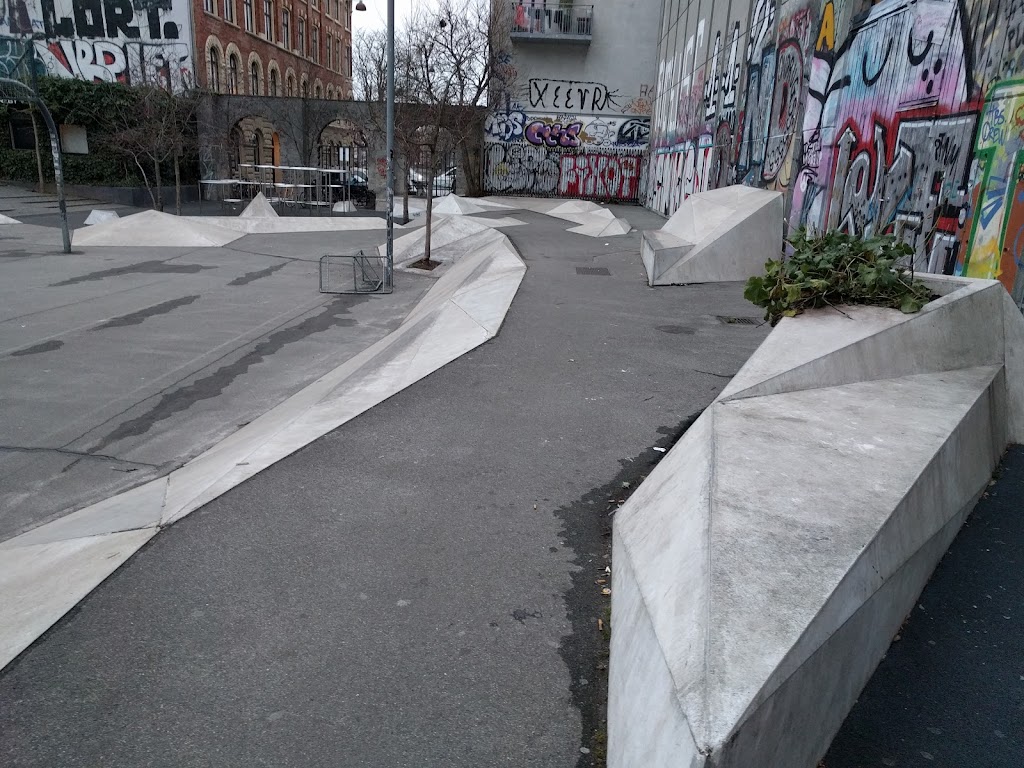 spot-pyramide-16.jpeg