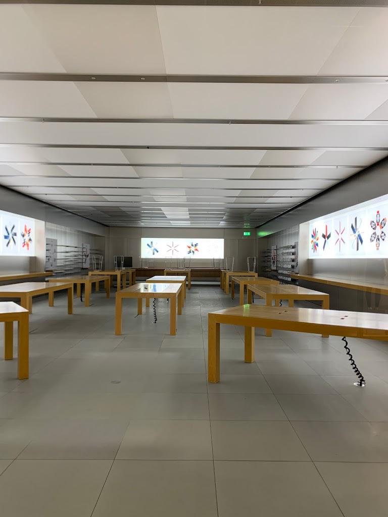 apple-vala-centrum-4.jpeg
