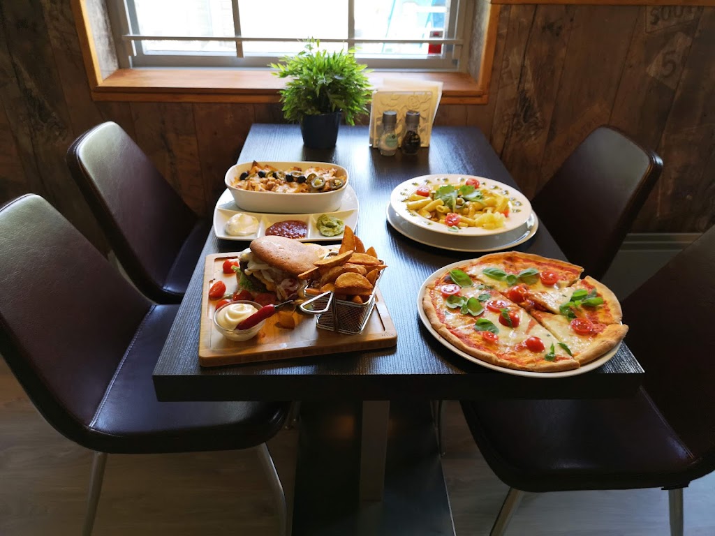flongs-pizzeria-4.jpeg