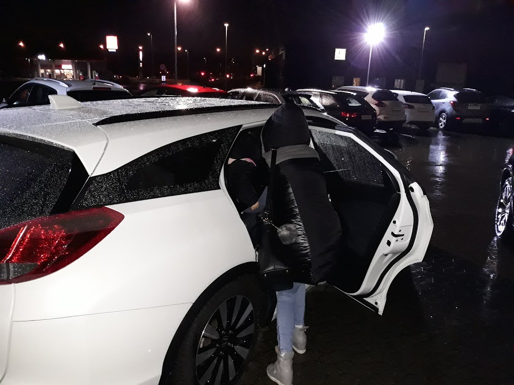 car-house-3.jpeg