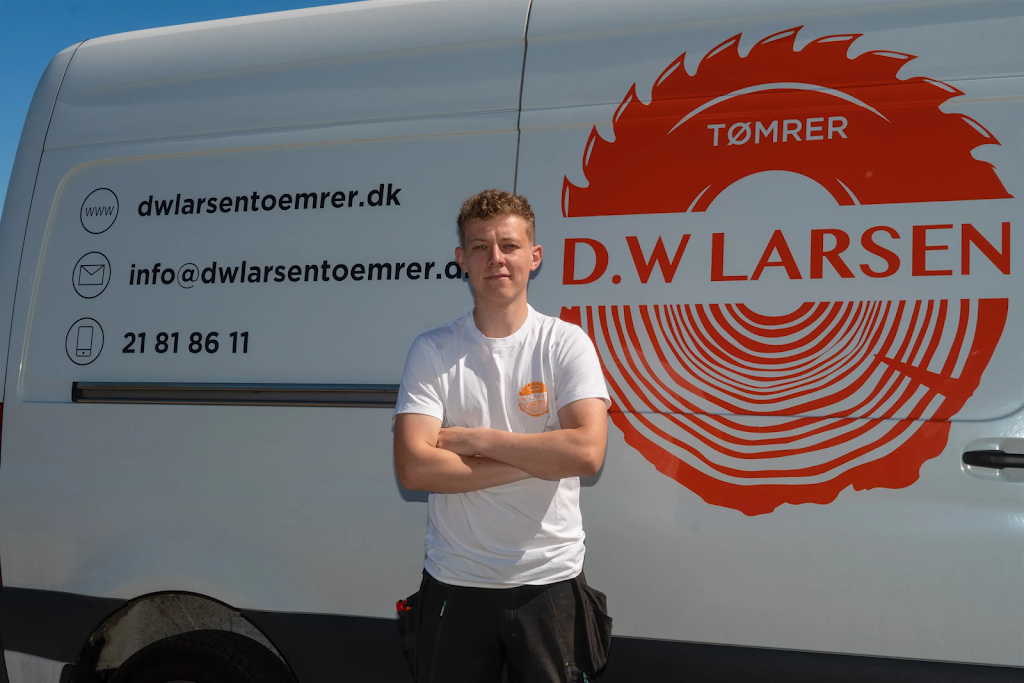 d-w-larsen-tomrer-1.jpeg