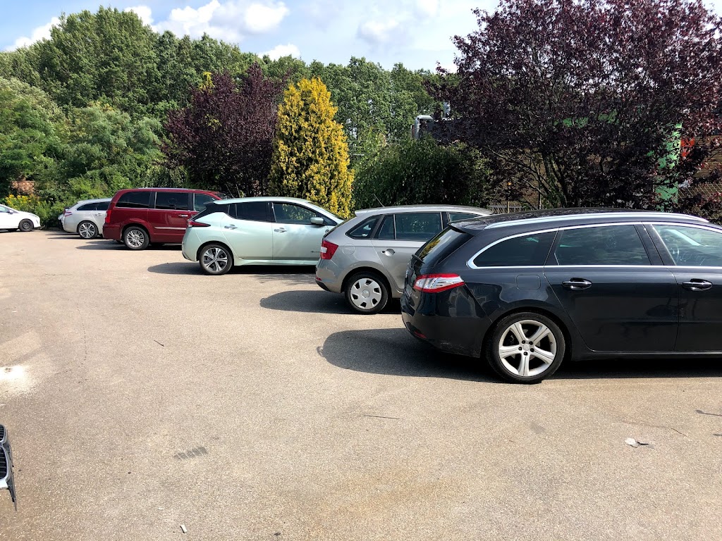 tesla-skadecenter-vaerksted-elkjaergruppen-ballerup-tesla-approved-body-shop-2.jpeg