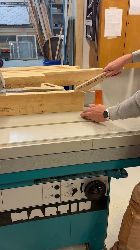 ar-carpenter-service-aps-workshop-0.jpeg