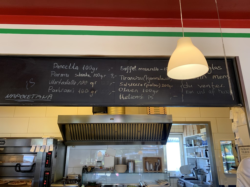 napoletana-pizzaria-1.jpeg