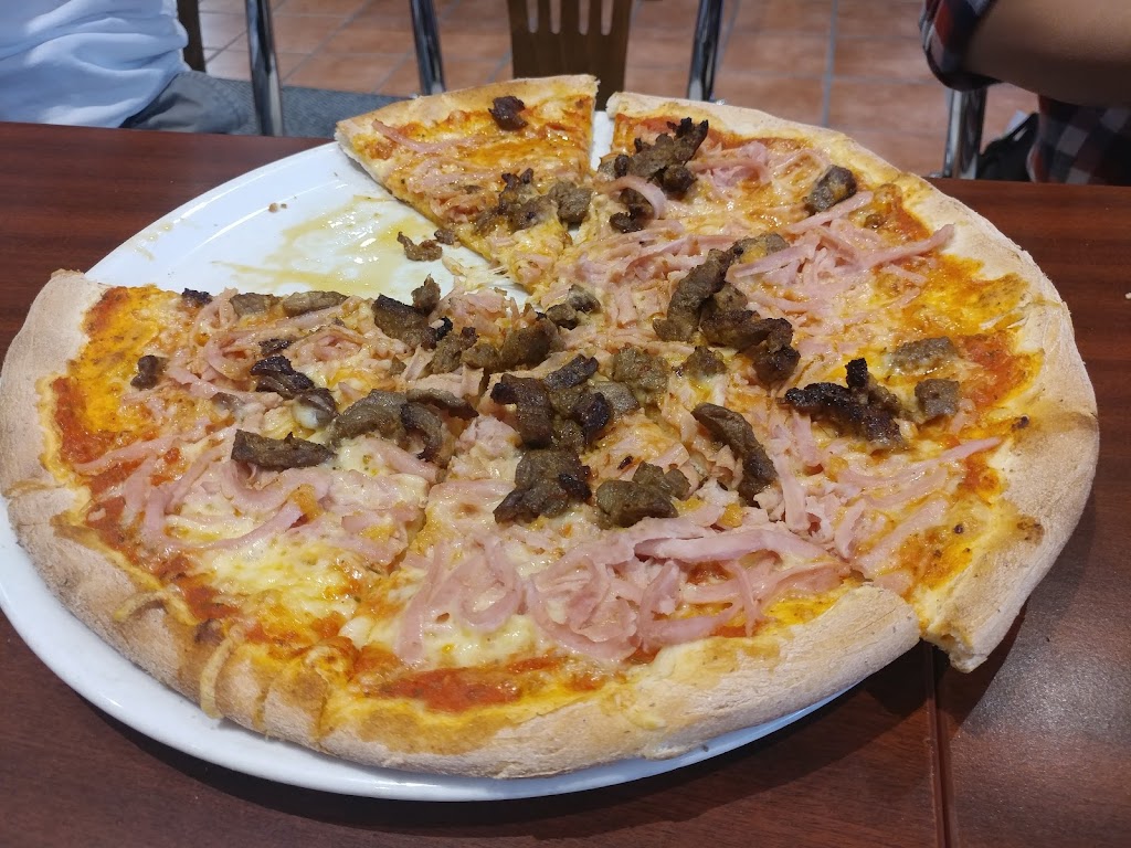 torvets-cafe-pizzaria-5.jpeg
