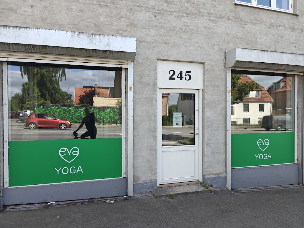 eva-yoga-0.jpeg