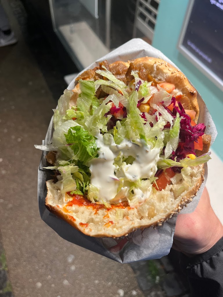 zeynos-kebab-1.jpeg