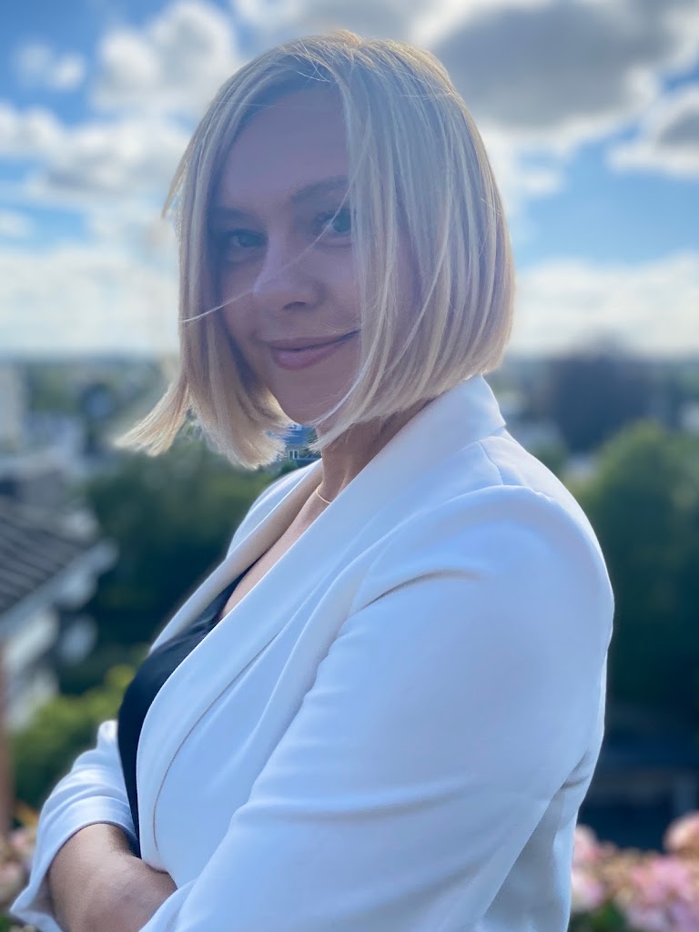 izabela-krzywicka-psycholog-psycholog-online-1.jpeg