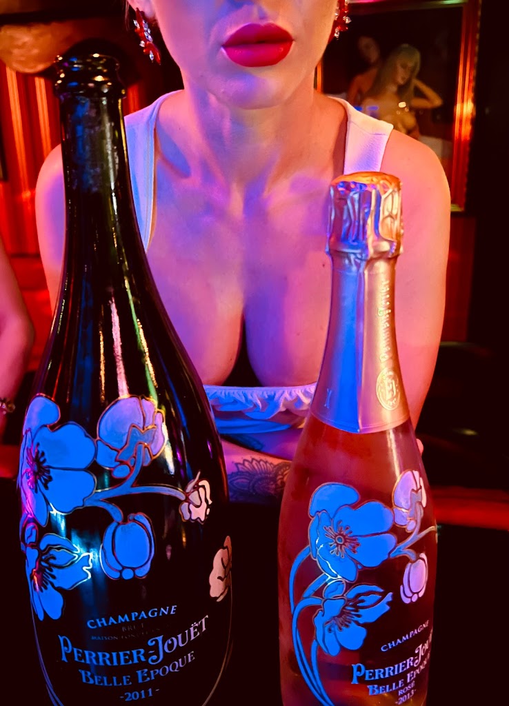 dollhouse-striptease-nightclub-8.jpeg
