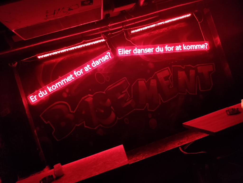 basement-bar-7.jpeg