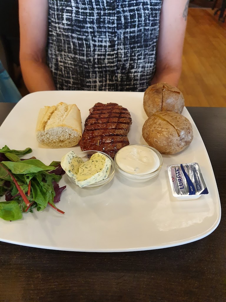 bofhus-steakhouse-16.jpeg