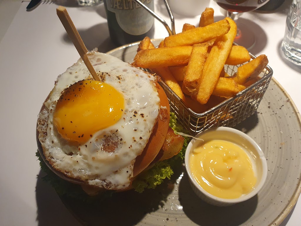 cafe-alma-1.jpeg