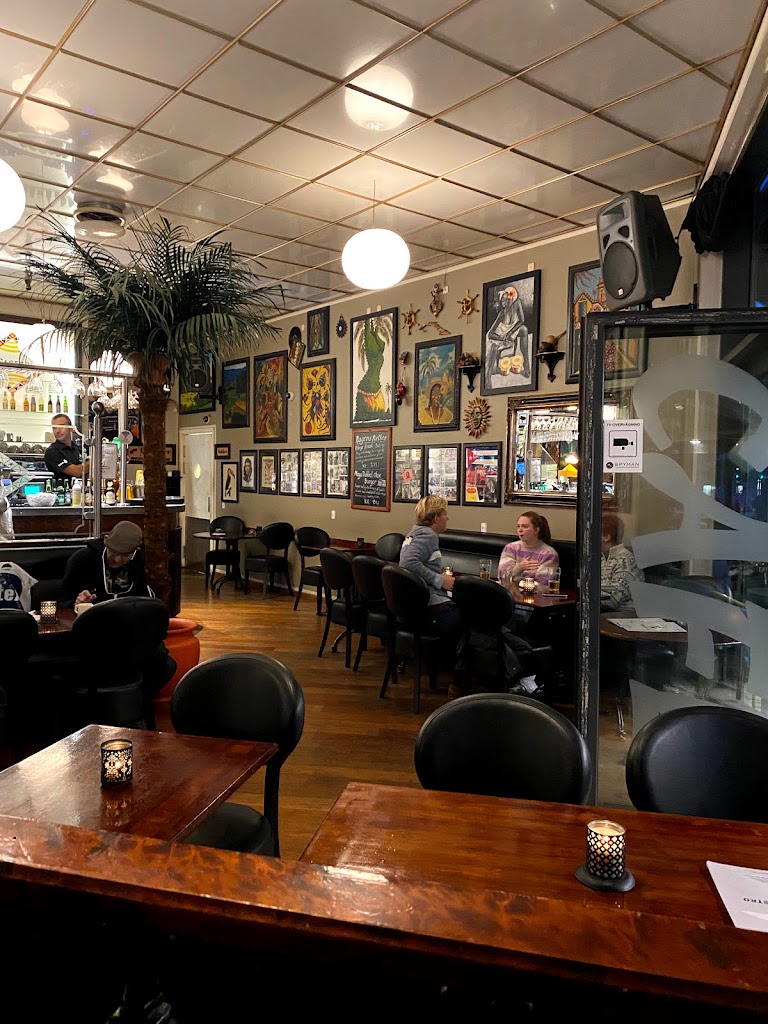 cafe-castro-8.jpeg