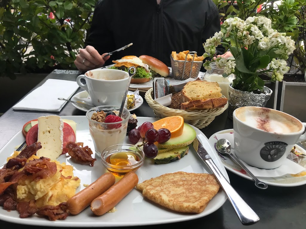 cafe-emil-16.jpeg
