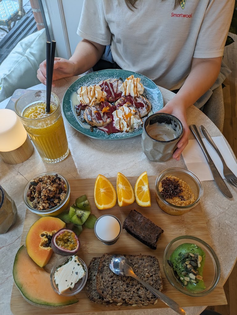 cafe-feel-good-and-eatery-15.jpeg