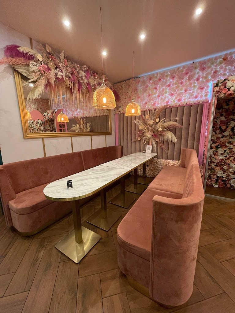 cafe-la-vie-4.jpeg