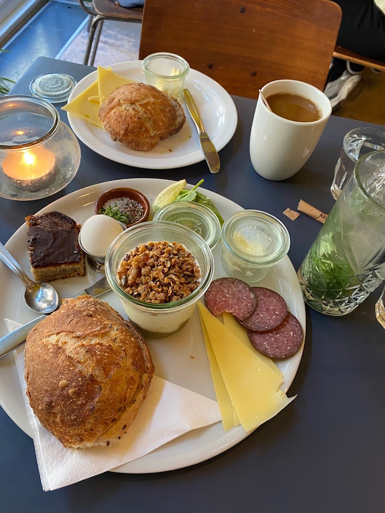 cafe-sonja-3.jpeg