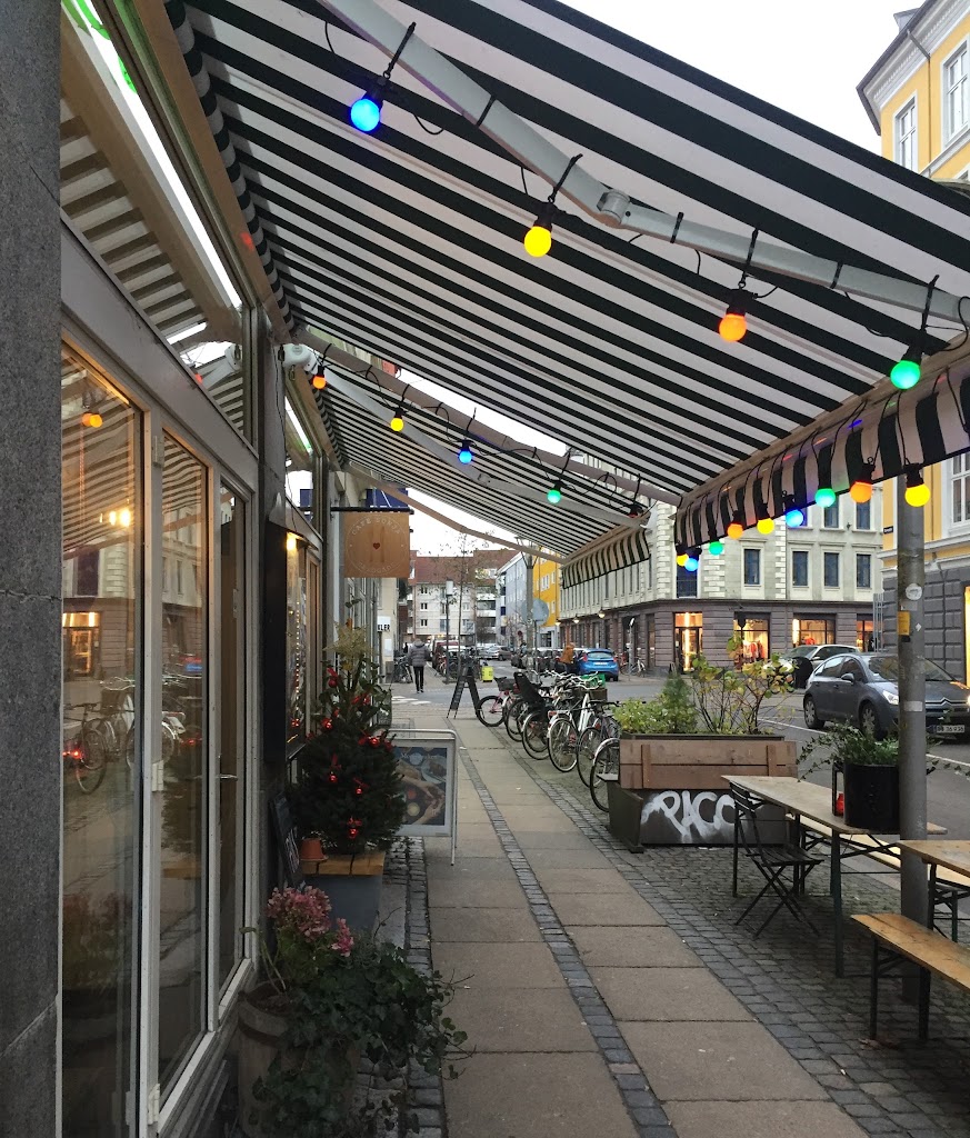 cafe-sonja-4.jpeg