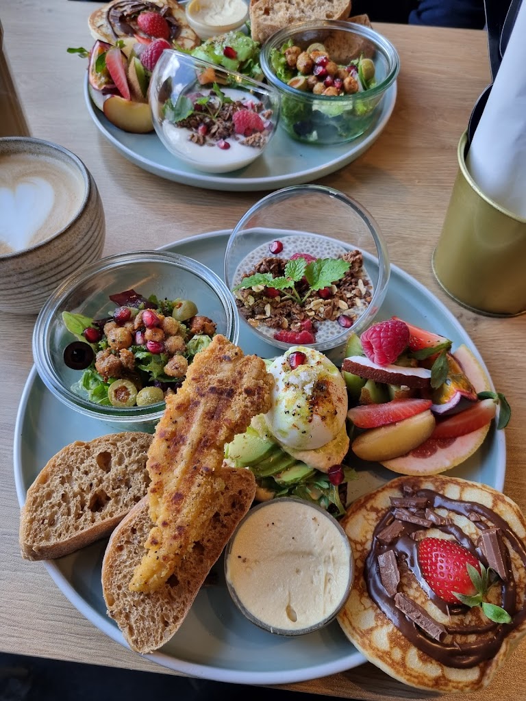 cafe-vie-15.jpeg