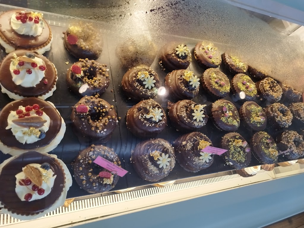 cakes-and-friends-bakery-1.jpeg