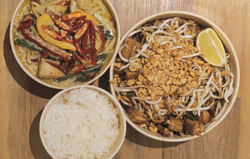 chawalas-thai-take-away-restaurant-18.jpeg