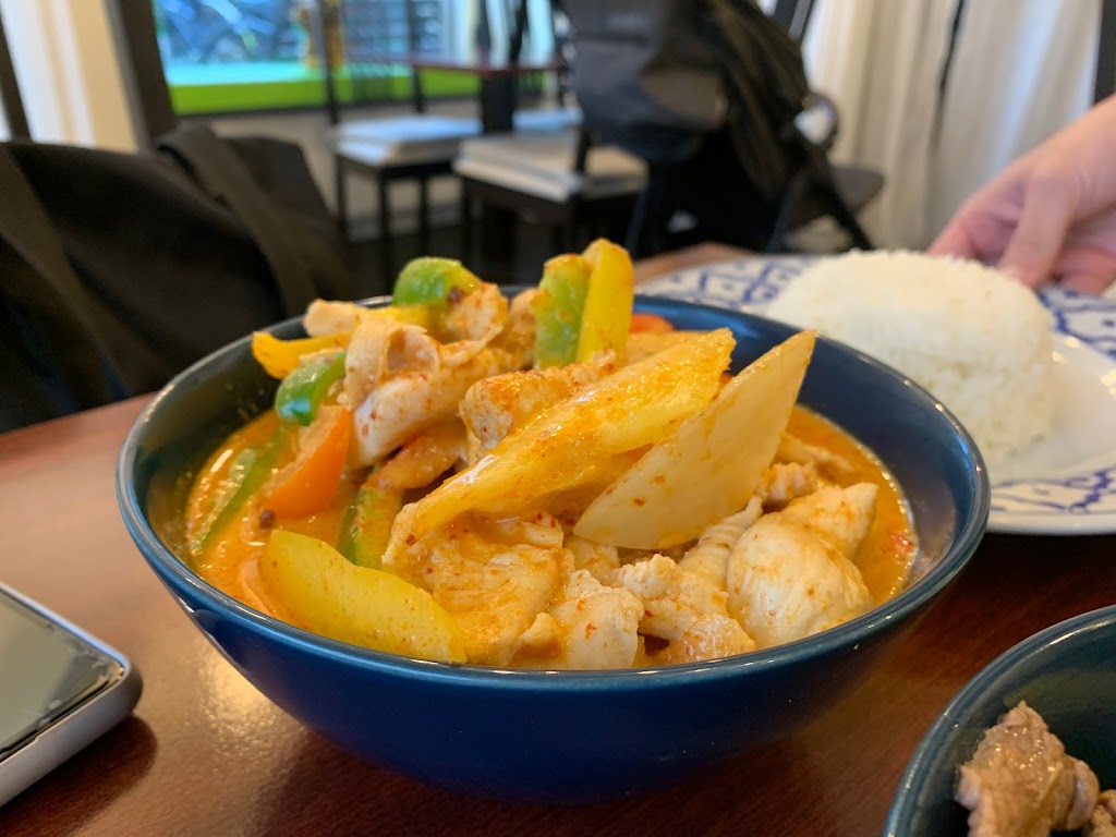 chawalas-thai-take-away-restaurant-3.jpeg