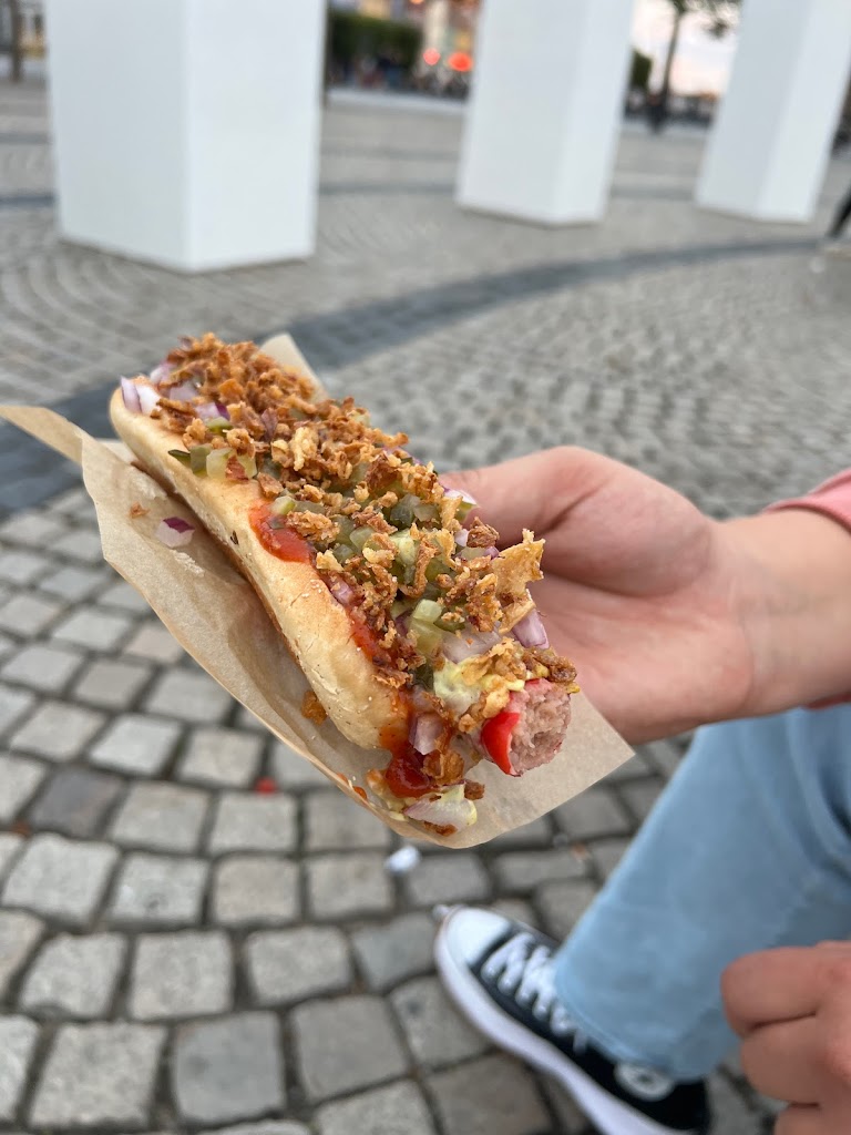 copenhagen-hotdog-deli-15.jpeg