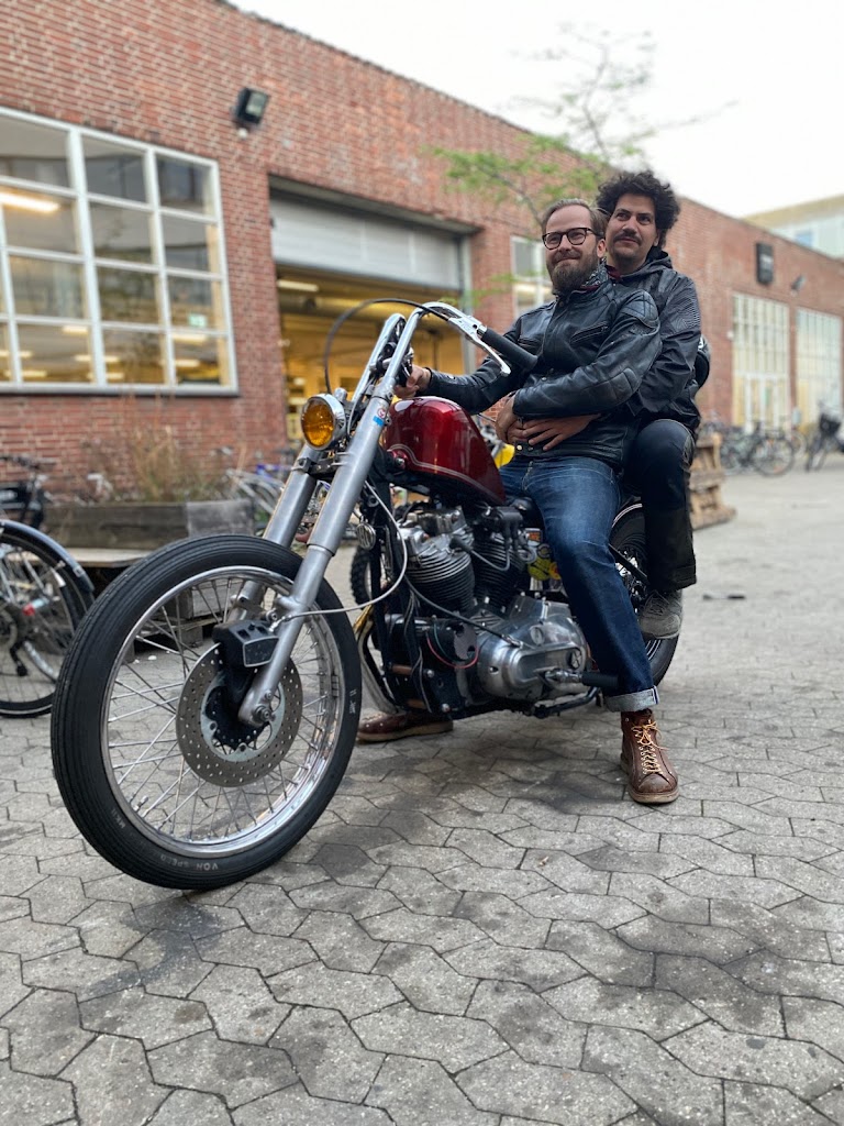 dead-cat-motorcycles-7.jpeg
