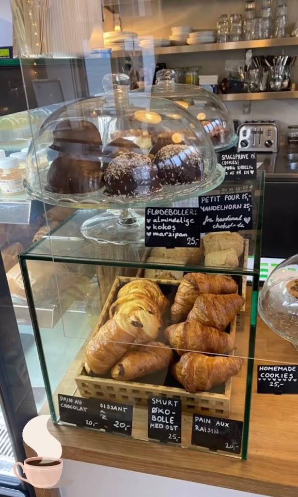 den-lille-cafe-15.jpeg