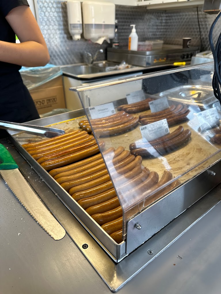 dop-the-organic-sausage-man-4.jpeg