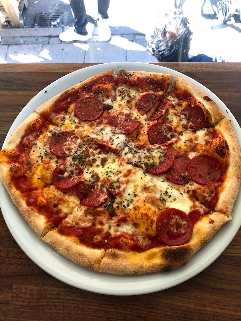 efess-pizzabar-0.jpeg