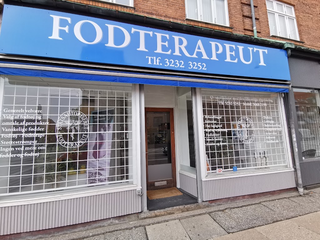 fodklinik-letpaafod-by-winnie-p-hansen-3.jpeg