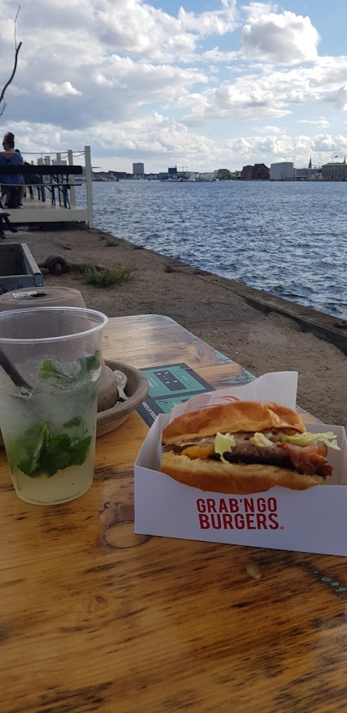 grabn-go-burgers-copenhagen-7.jpeg