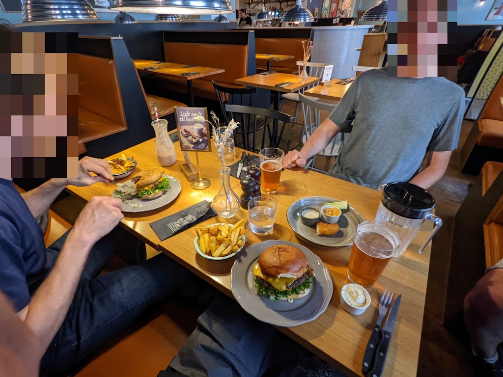 halifax-burgers-vesterbro-18.jpeg
