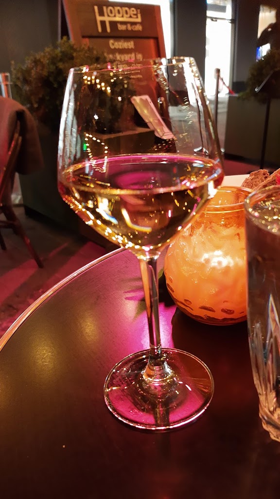 hoppes-cafe-bar-10.jpeg