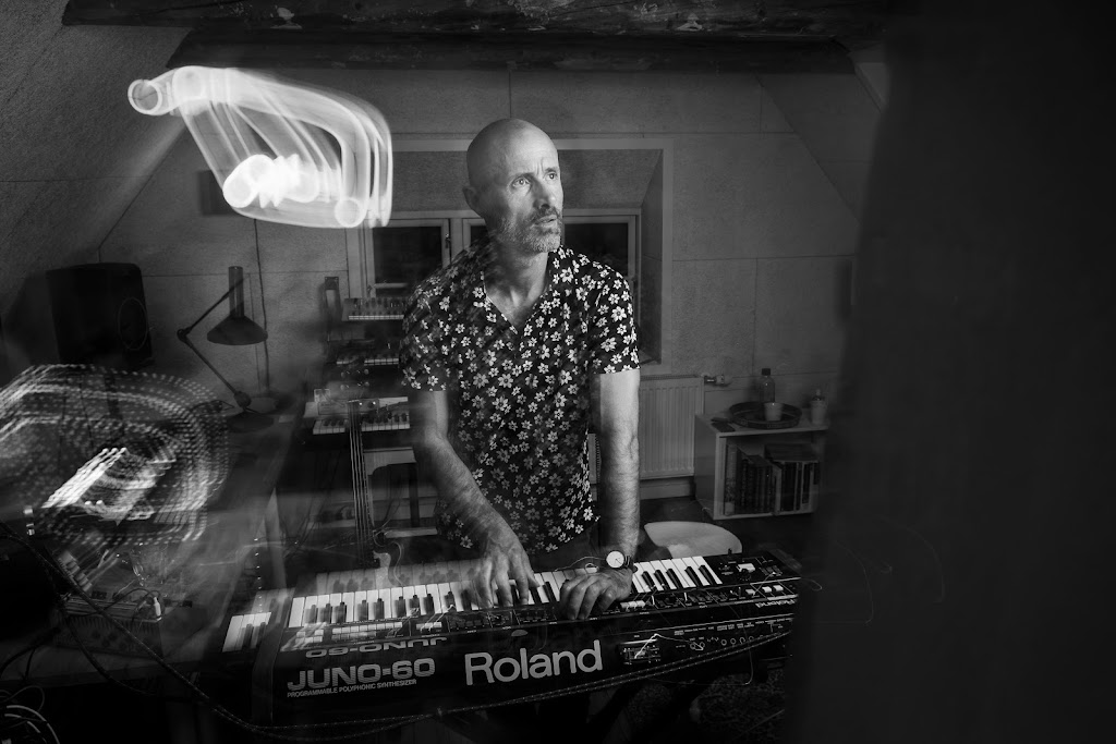 hoyer-songs-v-christoffer-hoyer-0.jpeg