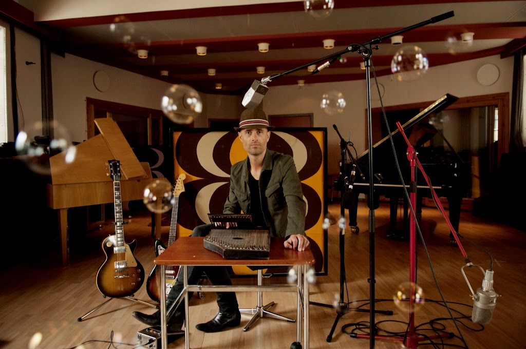 hoyer-songs-v-christoffer-hoyer-3.jpeg